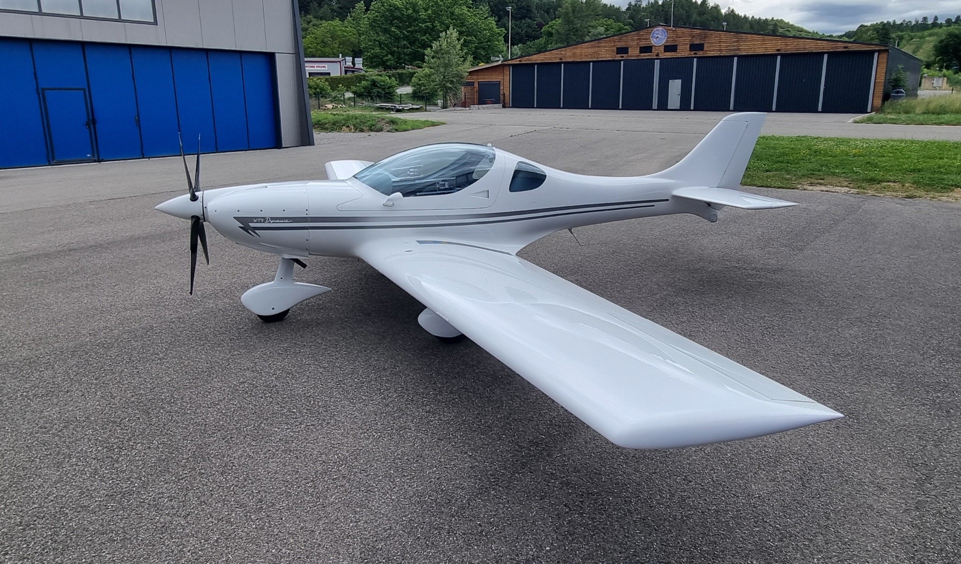 Ulm à vendre - Multiaxe - Dynamic WT9 ULM remorqueur