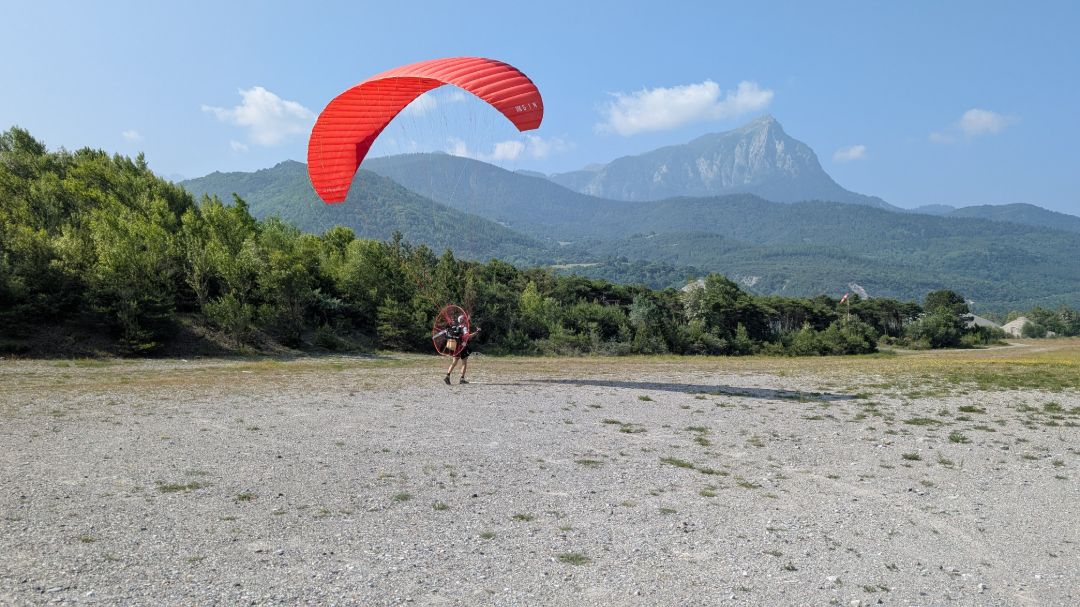Ulm à vendre - Paramoteur - Paramoteur / parapente GIN Pegasus 3 presque neuve