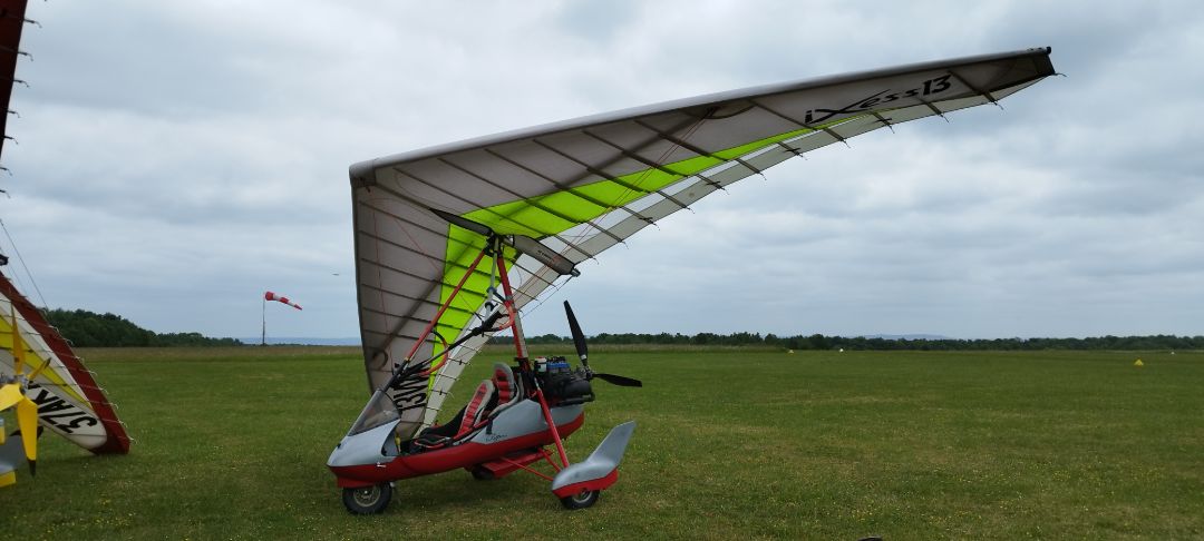 Ulm à vendre - Pendulaire - ULM pendulaire Air Création GTE Clipper et aile Air Création Ixess 13 et moteur ROTAX 582 culasse bleue