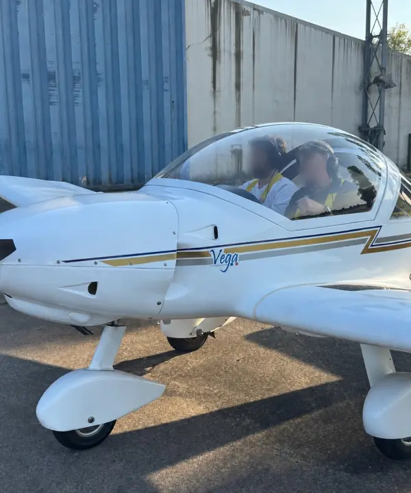 Ulm à vendre - Multiaxe - Ulm Vega carbone jabiru