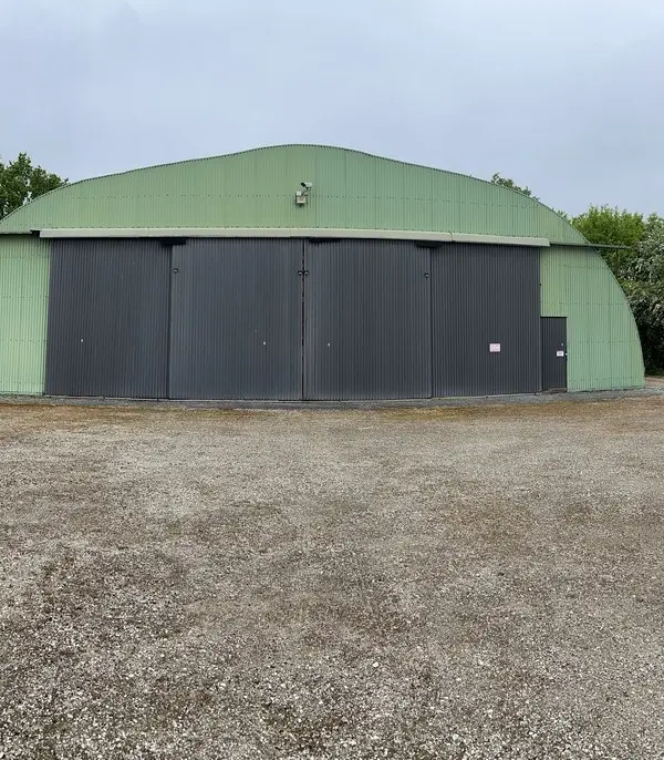 Ulm à vendre - Hangar - HANGAR AERO AVEC CU
