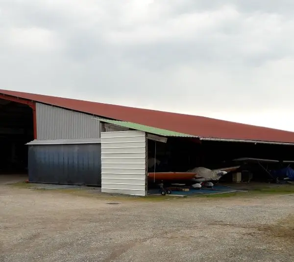 Ulm à vendre - Hangar - Place de hangar disponible pour ULM 3-axes sur LF 8329