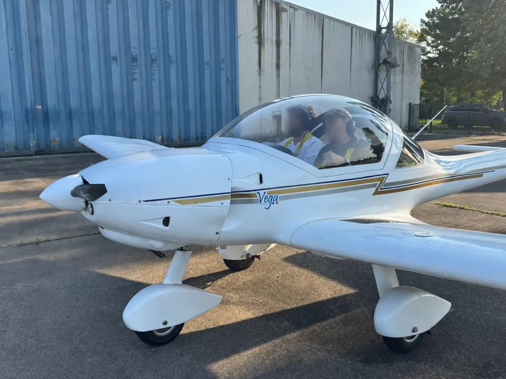 Ulm à vendre - Multiaxe - Ulm Vega carbone jabiru