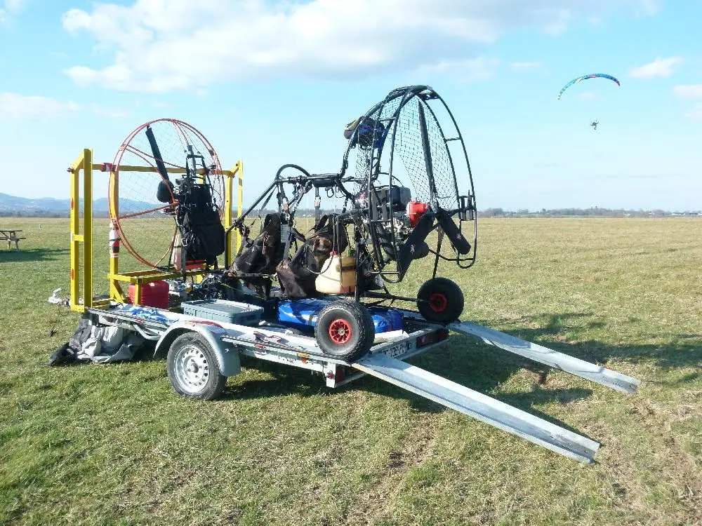 Ulm à vendre - Paramoteur - Paramoteur biplace Phenix 56h évolutif ex-armée rallongé + 2 voiles + remorque + matériel + pièces
