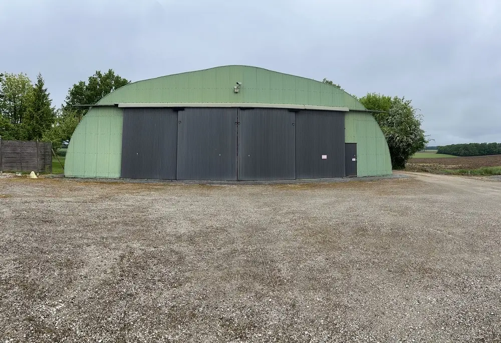 Ulm à vendre - Hangar - HANGAR AERO AVEC CU
