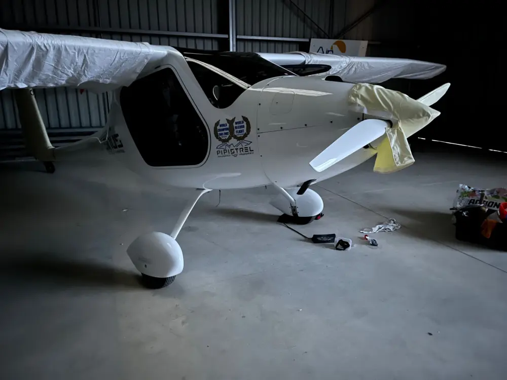 Ulm à vendre - Multiaxe - Vends ULM, Motoplaneur Sinus Pipistrel.