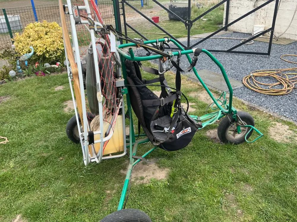 Ulm à vendre - Paramoteur - Paramoteur plus chariot