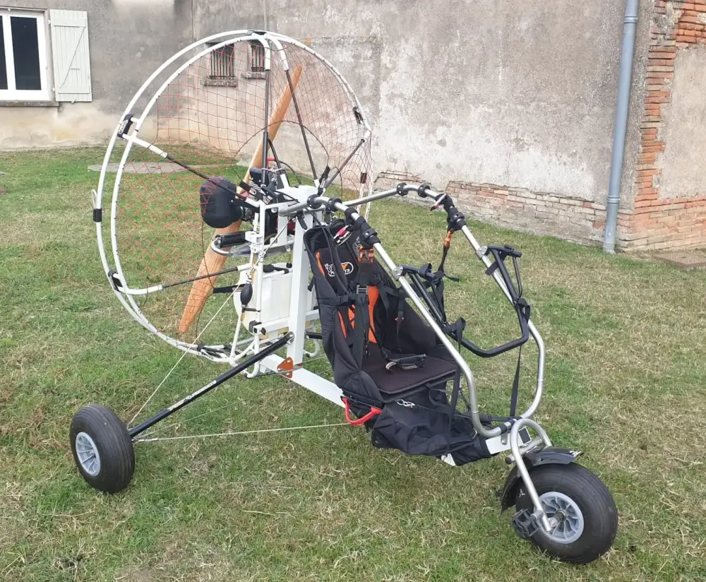 Ulm à vendre - Paramoteur - Paramoteur + trike Fly Product - Excellent état