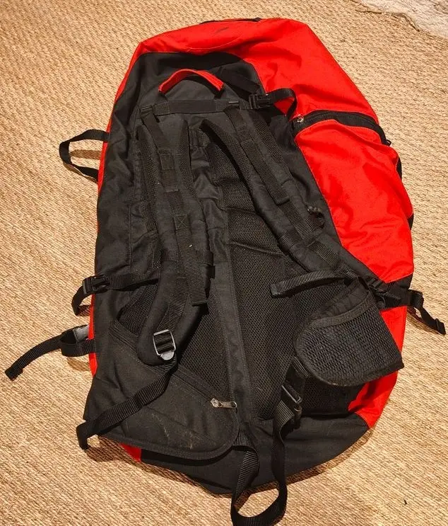 Deuxième vue de Autres à vendre – Sac de portage pour parapente, paramoteur ULM Adventure à Saint-Jean-d'Angély