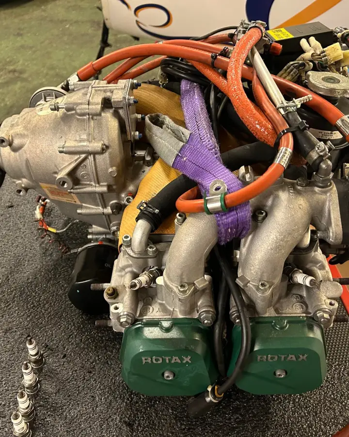 Deuxième vue de Autres à vendre – rotax 912 s2 fin de potentiel certifié avion à Cahors