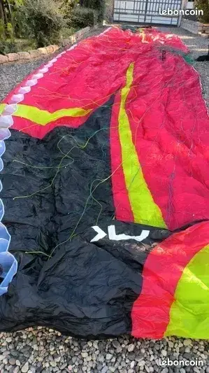 Deuxième vue de Paramoteur à vendre – Voile paramoteur bi-place R-Bus Niviuk à Tallende
