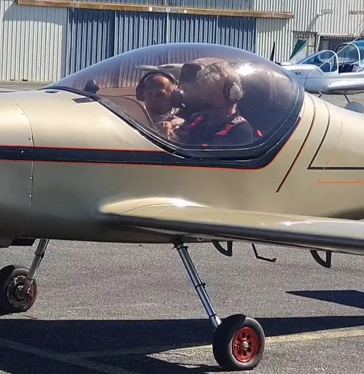 Deuxième vue de Multiaxe à vendre – a vendre cause reprise hangar sur aérodrome par la mairie  plus de place de parking à Montauban