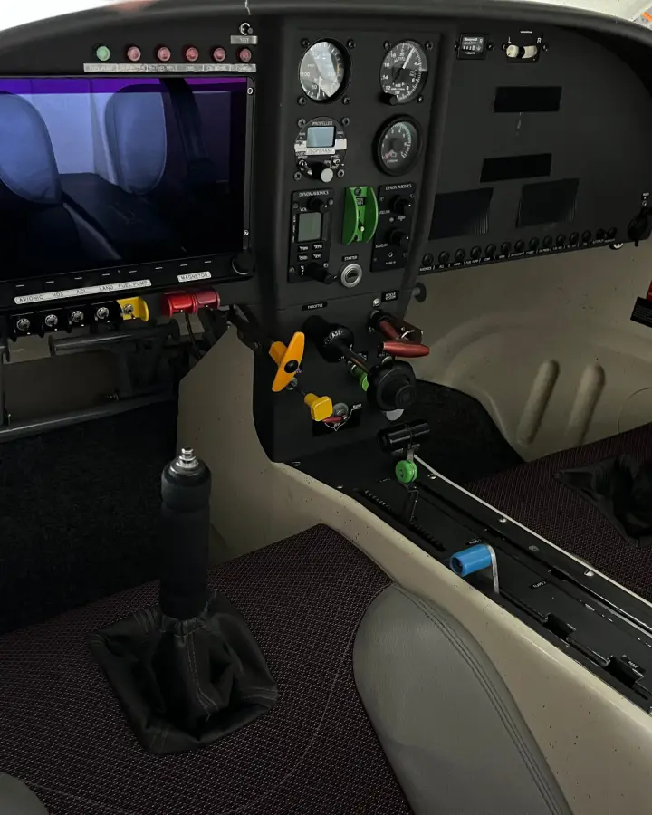 Troisième vue de Multiaxe à vendre – Dynamic WT9 train fixe 2015 à Aérodrome d'Épinal - Dogneville