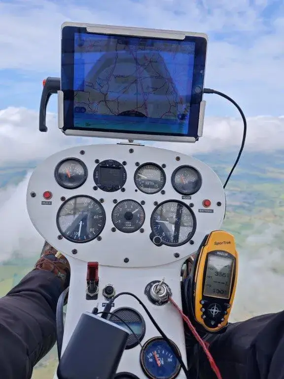 Deuxième vue de Pendulaire à vendre – ULM Pendulaire DTA Voyageur 912ES D450 à LF0152