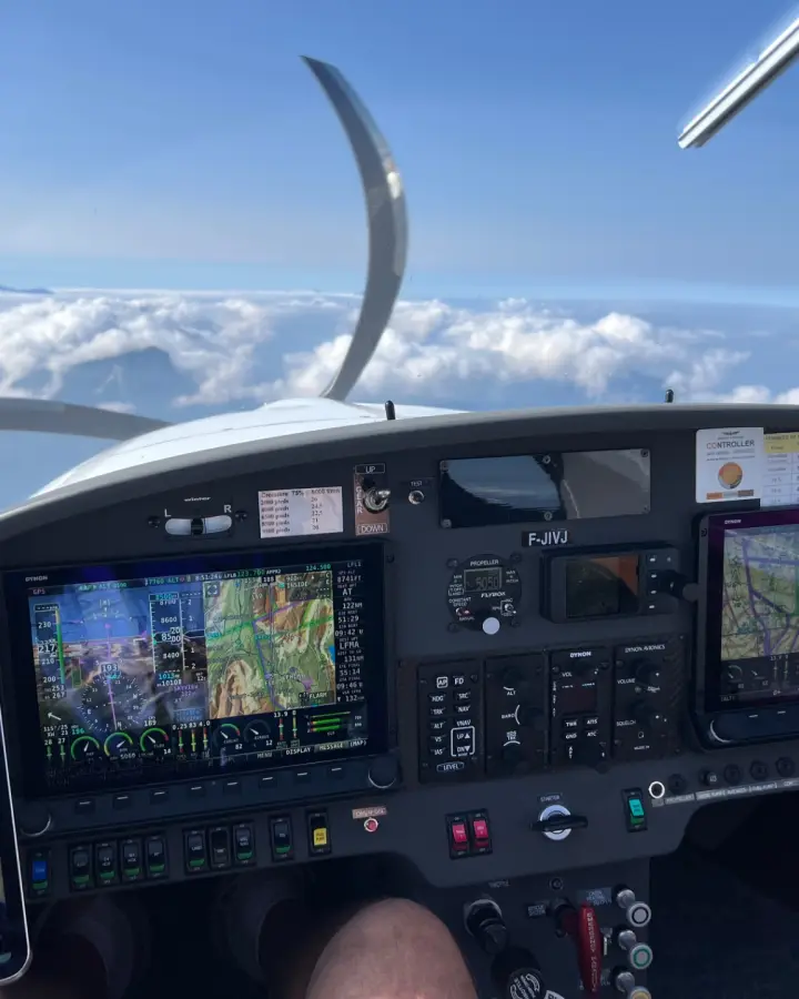 Deuxième vue de Multiaxe à vendre – Vos DYNAMIC WT9 SPEED 126 L  DY-748/2021 - Full Options à Aérodrome d'Aix-les-Milles