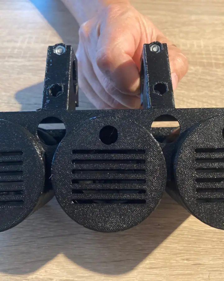 Deuxième vue de Autres à vendre – Support de 3 manomètres 52MM pour arceau ULM /AVION à Rion-des-Landes