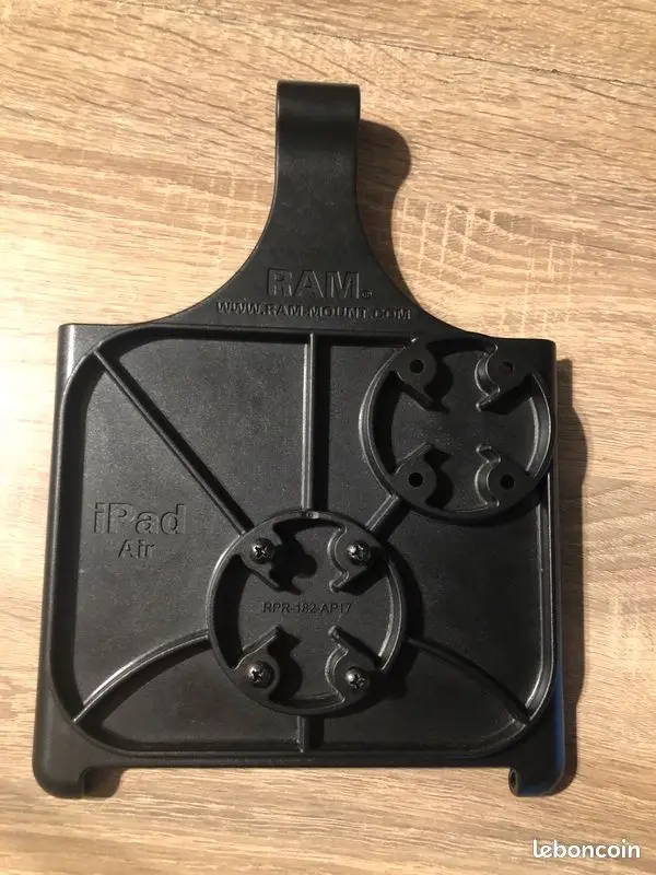 Deuxième vue de Autres à vendre – Support RAM pour Ipad Air2. Pour voiture, avion, ulm à Rion-des-Landes