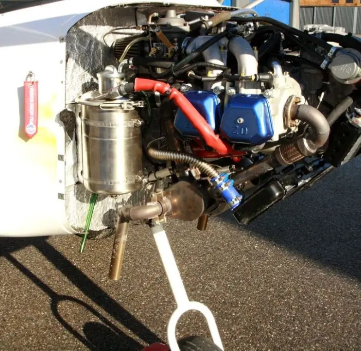 Deuxième vue de Autres à vendre – Échappement inox neuf complet pour ULM Skyranger à Tallard