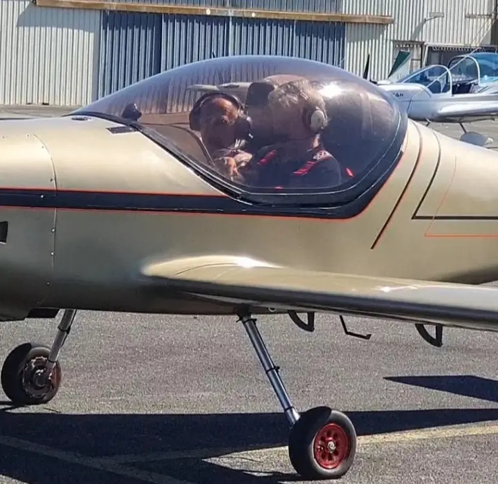 Deuxième vue de Multiaxe à vendre – a vendre cause reprise hangar sur aérodrome par la mairie  plus de place de parking à Montauban