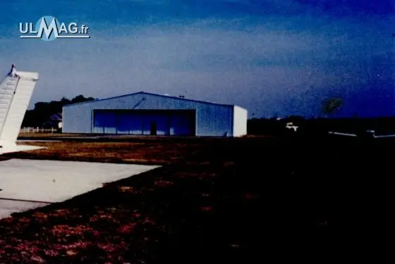 Deuxième vue de Hangar à vendre – Hanguard 4 places a vendre 80 000 euros , ULM 3 axes a vendre 35k à St Andre de l'Eure