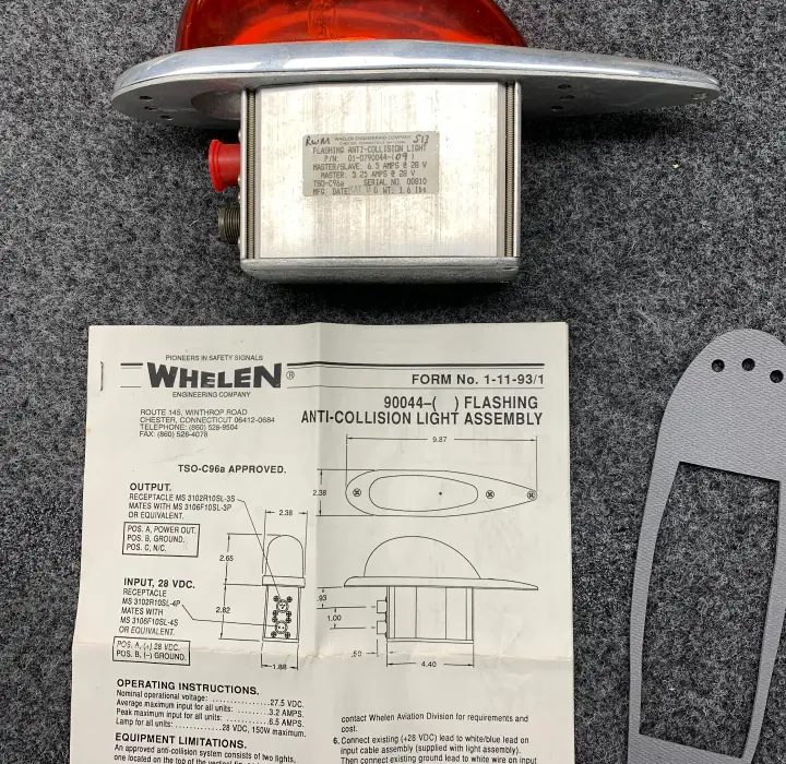 Troisième vue de Autres à vendre – WHELEN anti-collision / lumière stroboscopique à EDRT