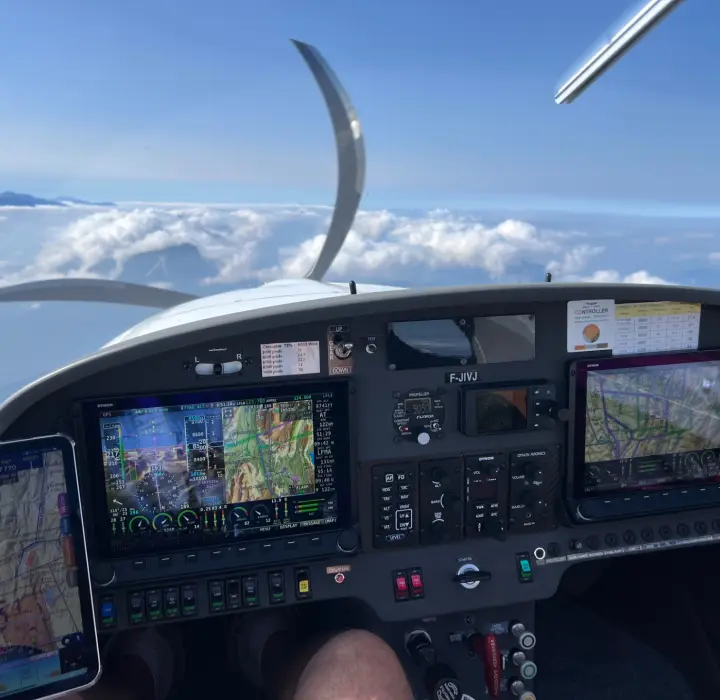 Deuxième vue de Multiaxe à vendre – Vos DYNAMIC WT9 SPEED 126 L  DY-748/2021 - Full Options à Aérodrome d'Aix-les-Milles
