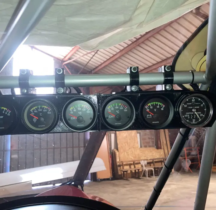 Troisième vue de Autres à vendre – Support de 3 manomètres 52MM pour arceau ULM /AVION à Rion-des-Landes
