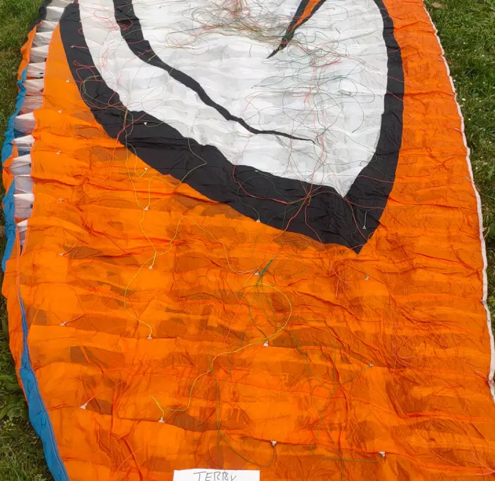 Troisième vue de Paramoteur à vendre – Aile de parapente et paramoteur ITV Billy à Nancy