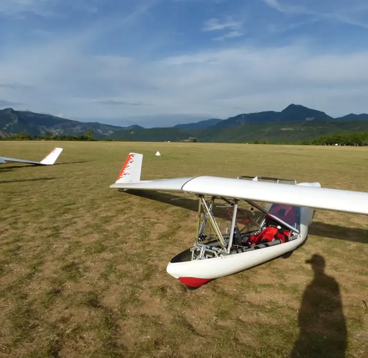 Troisième vue de Multiaxe à vendre – ULM Aeriane Swift light DEE à Beaune la Rolande