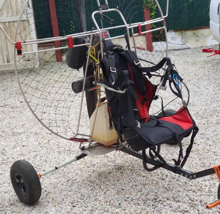 Troisième vue de Paramoteur à vendre – chariot paramoteur à Martillac Montendre