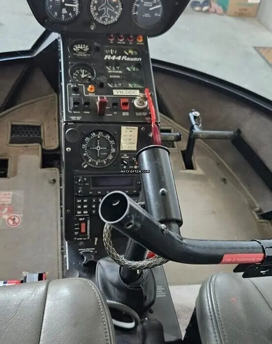 Troisième vue de Helicoptere à vendre – Robinson R44 Raven I à Roumanie