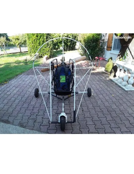 Troisième vue de Paramoteur à vendre – Paramoteur à Pineuilh