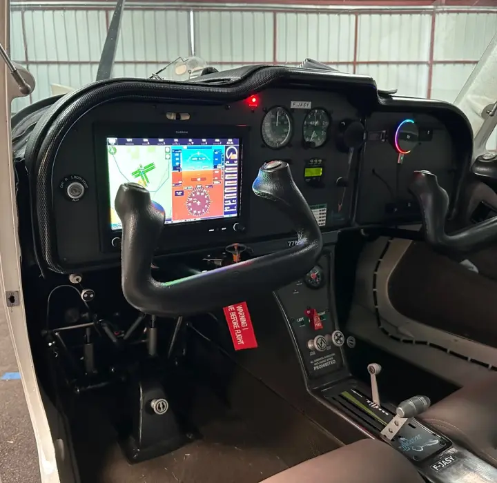 Troisième vue de Multiaxe à vendre – À VENDRE – SIRIUS TL3000 à Aérodrome de Meaux-Esbly
