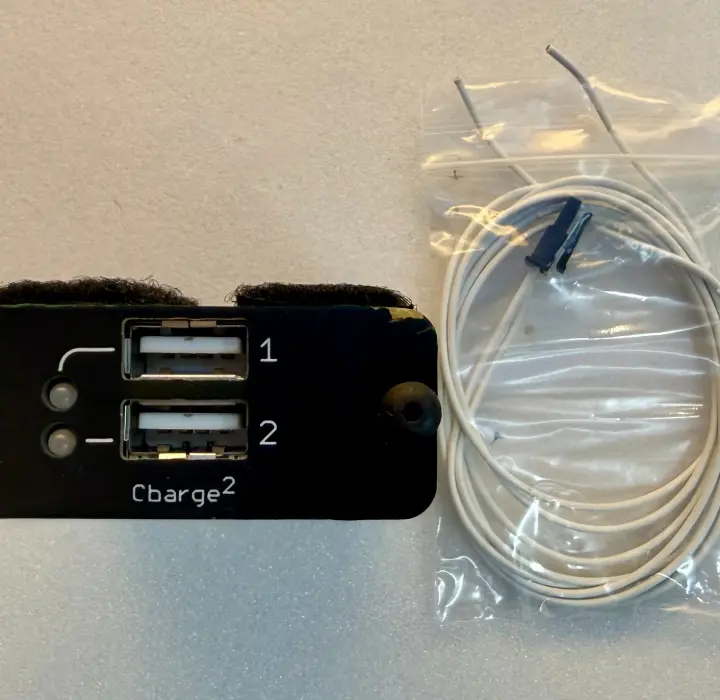 Deuxième vue de Autres à vendre – Chargeur USB aviation à Valenciennes